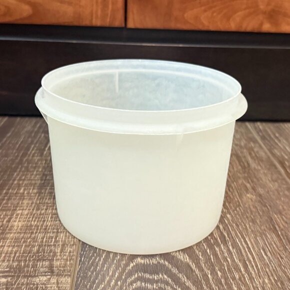 Vintage Tupperware Handolier Canisters – Set of 2 - Picture 11 of 16